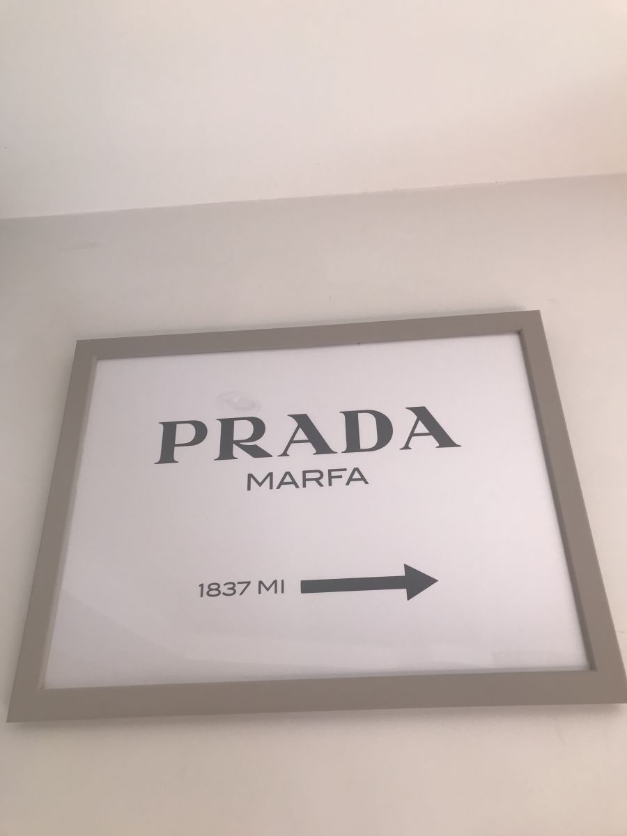 Poster « Prada » 30x40cm – Luckyfind