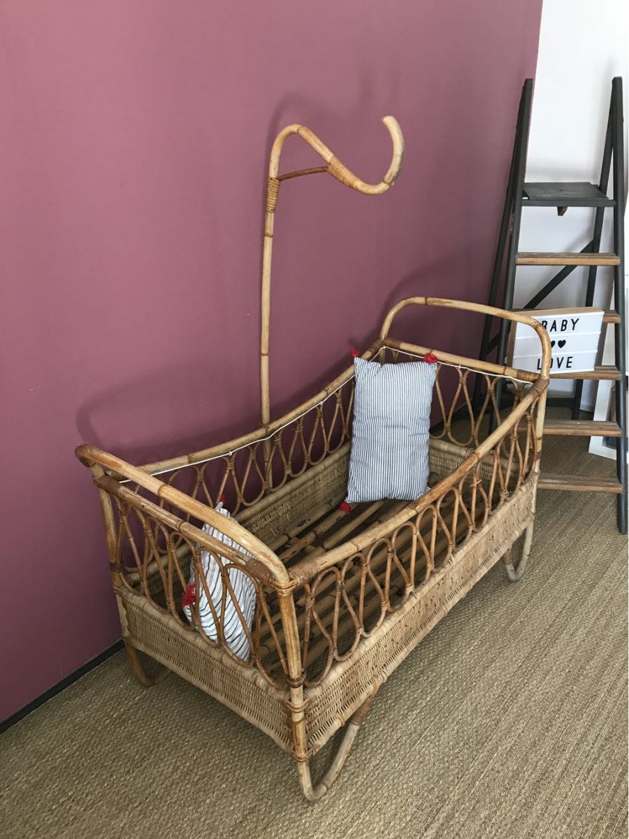 Berceau bébé rotin avec flêche de lit