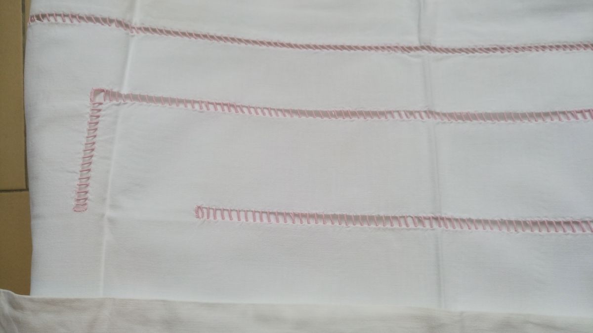 Drap Et Taie Bebe Brode Main Jour Venise Rose 50 S Luckyfind