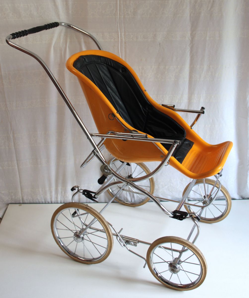 poussette annee 70