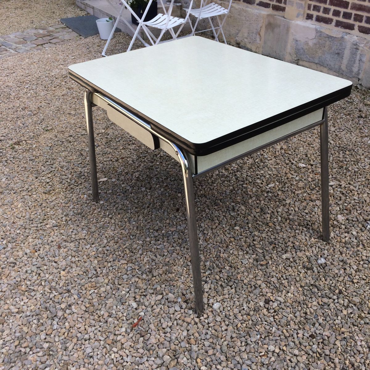 table vintage formica Luckyfind
