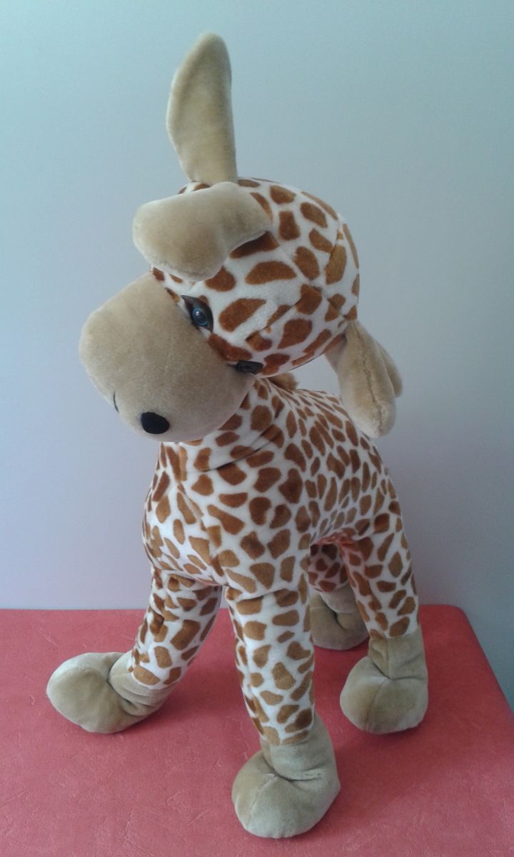 Grande girafe en peluche Luckyfind