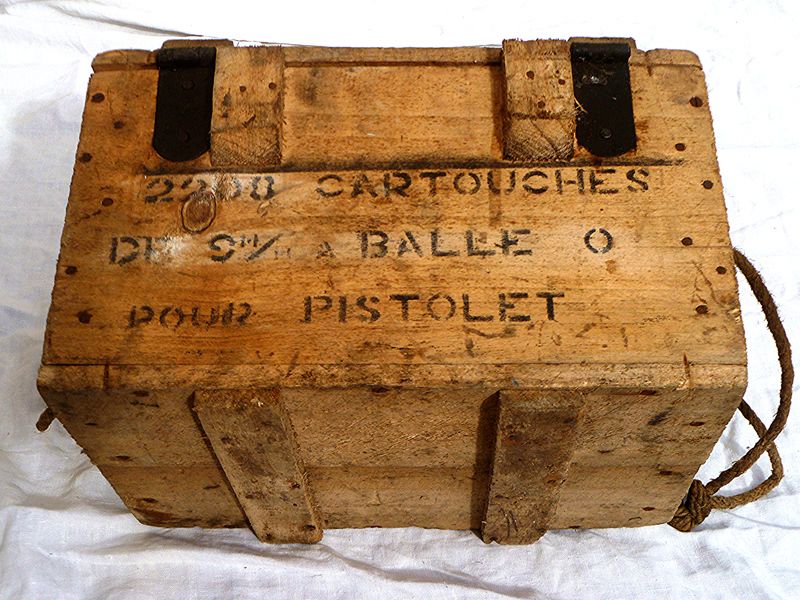 Caisse militaire de munitions en bois