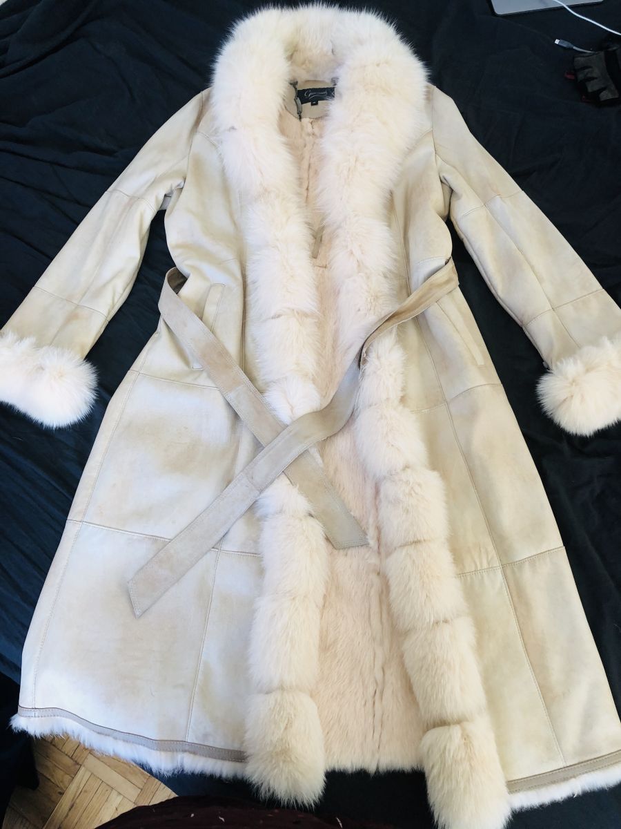 manteau long blanc fourrure