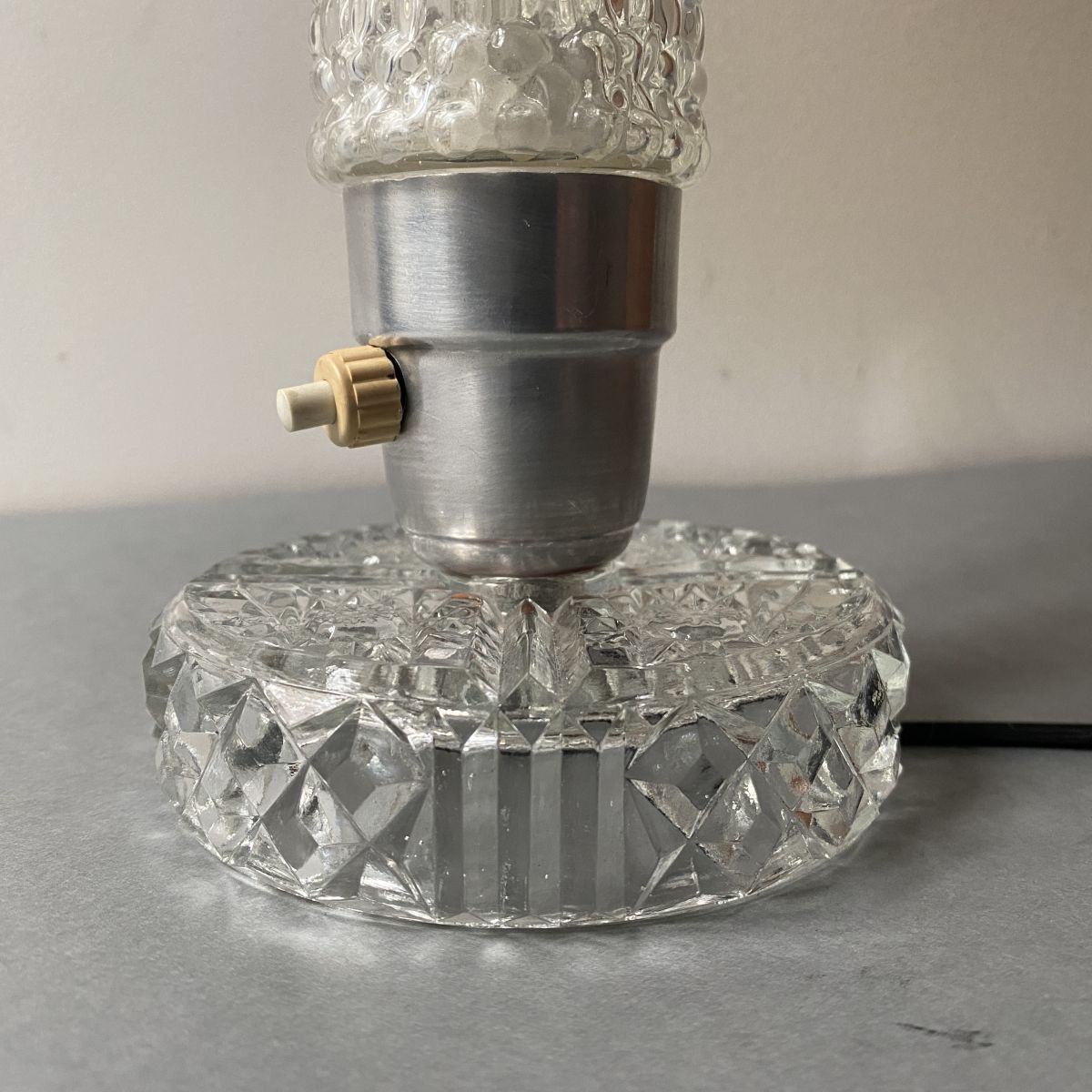 ANCIENNE LAMPE DE CHEVET ART DECO – Luckyfind