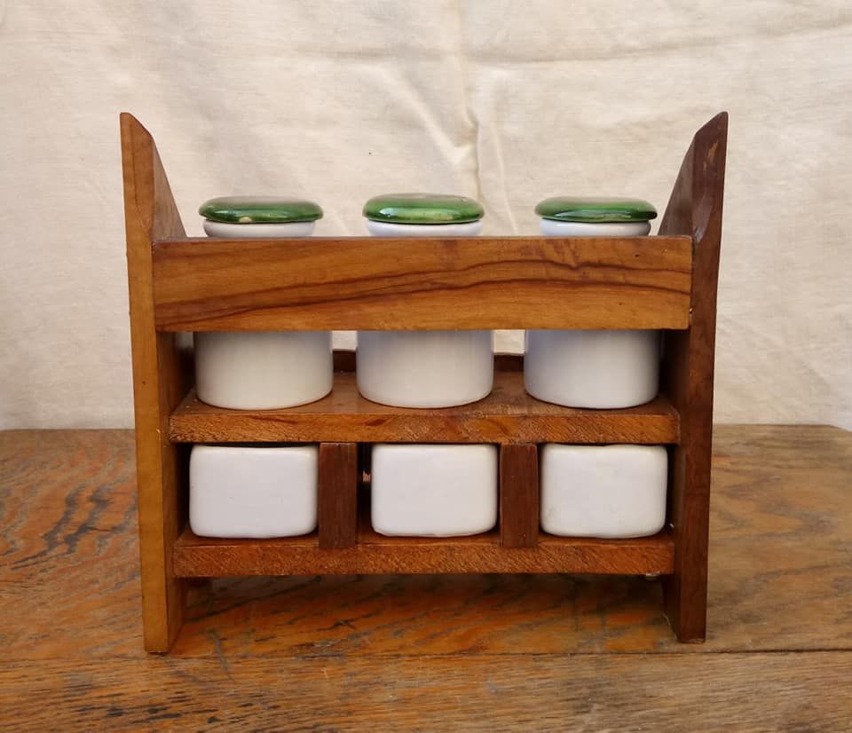 Ancienne étagère à épices Luckyfind