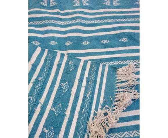 El KHit الخيط - Un tapis fin qu'on peut garder hiver ou