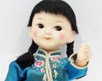 Ancienne poupée asiatique – Luckyfind