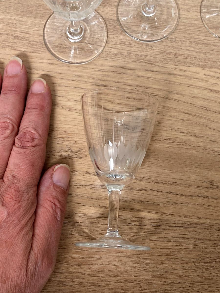 Verres à Shot LAV En Forme De Petits Verres à Vin – Lot De 6, 55 Ml Chacun, Design à Pied, Lavable Au Lave-vaisselle