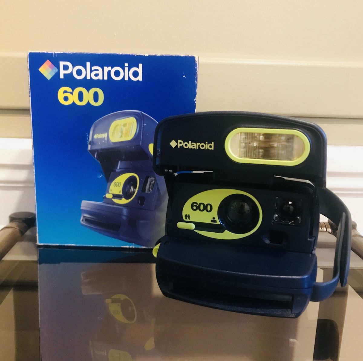 Polaroid 600 vintage 2001 – Luckyfind
