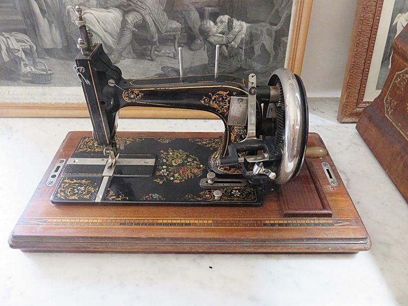 MACHINE A COUDRE VINTAGE Luckyfind