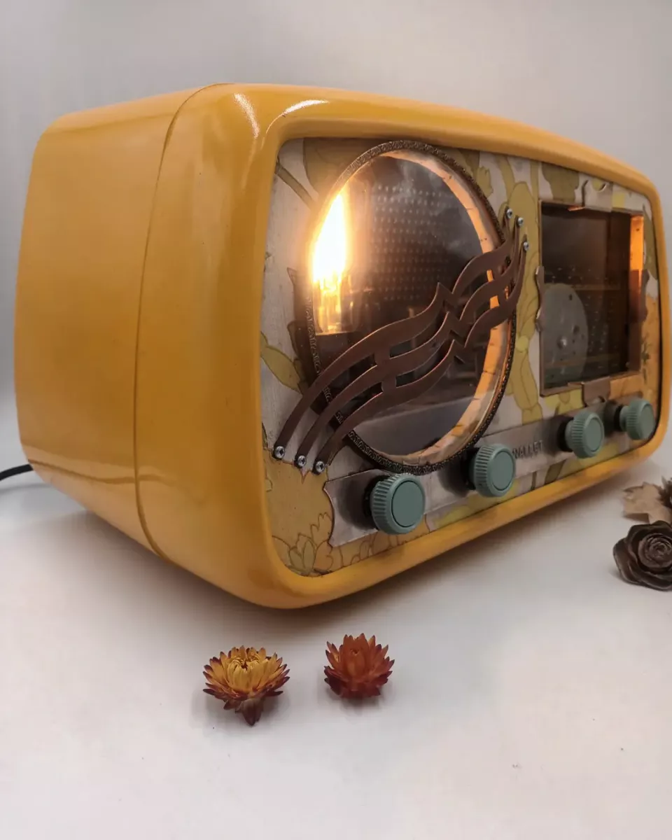 Lampe Radio bakelite Luckyfind