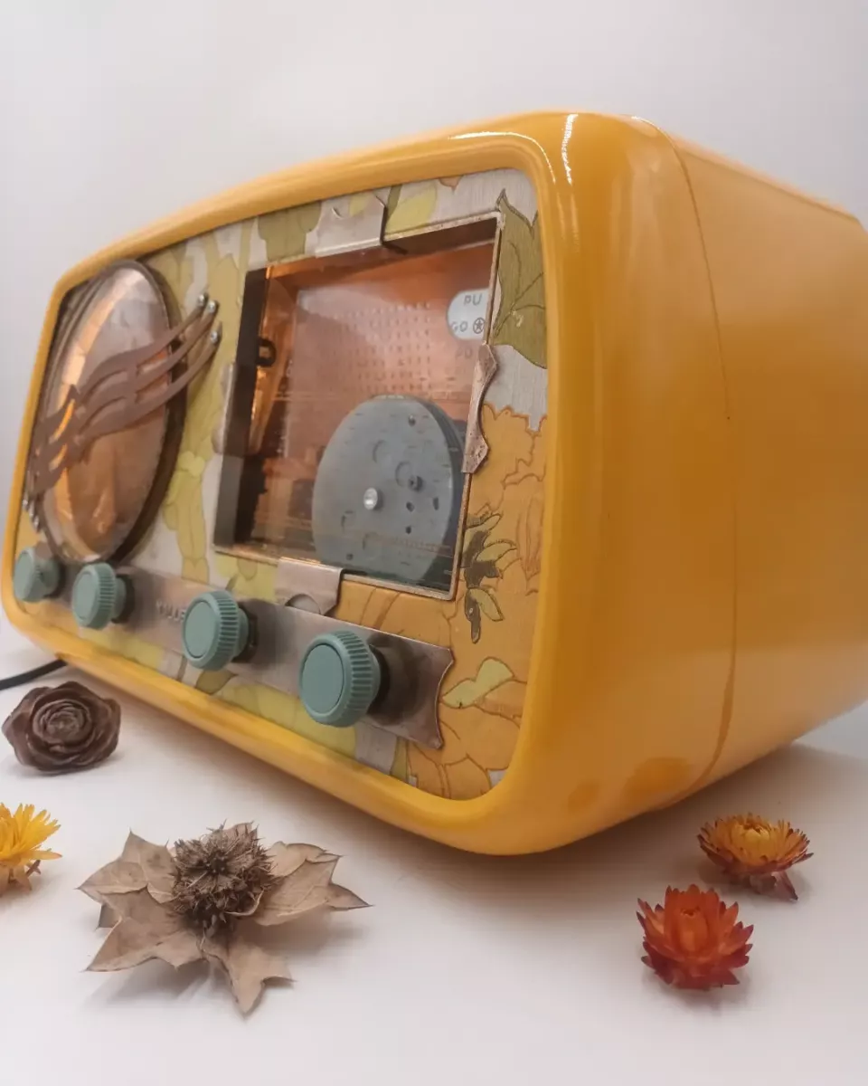 Lampe Radio bakelite Luckyfind