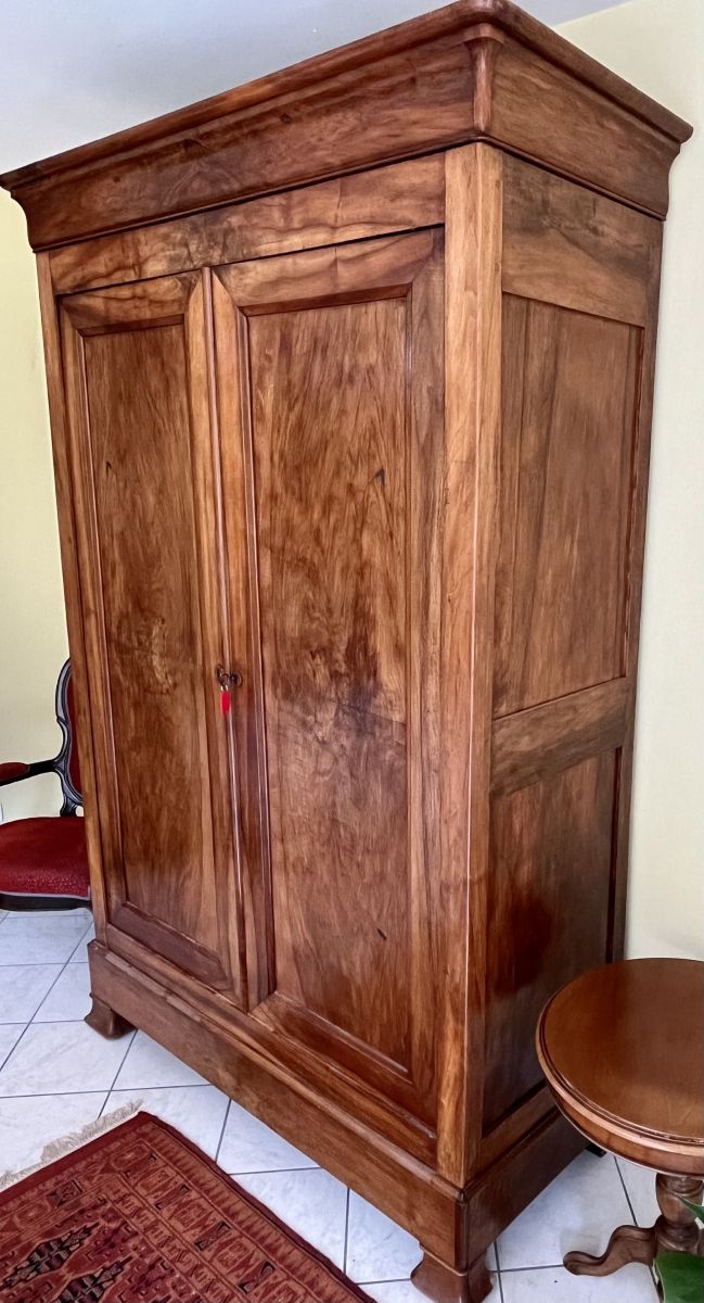 ARMOIRE Luckyfind