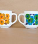 Deux mugs Lotus