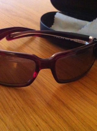 Lunettes de soleil Rouges