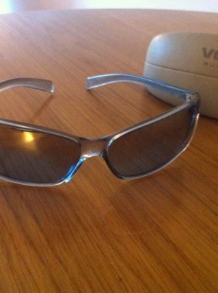 Lunettes de soleil bleu