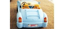 Voiture Barbie bleu ciel