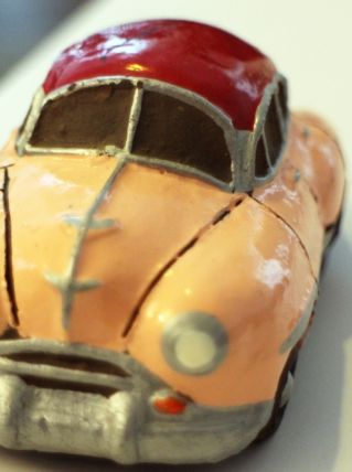 Statuette petite voiture ancienne de Cuba