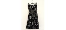 Robe bustier noire et blanche à fleurs