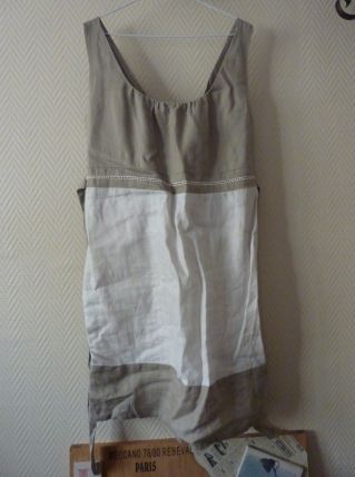 Robe beige et écrue