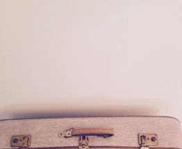Grande Valise rigide vintage beige et camel