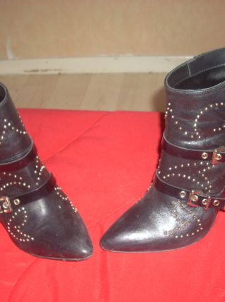 CHAUSSURES
