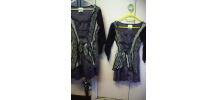 2 robes  Halloween peuvent être vendue séparément 7/10 ans et 11/14 ans 