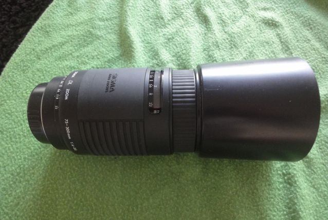 OBJECTIF SIGMA DL 75-300 mm