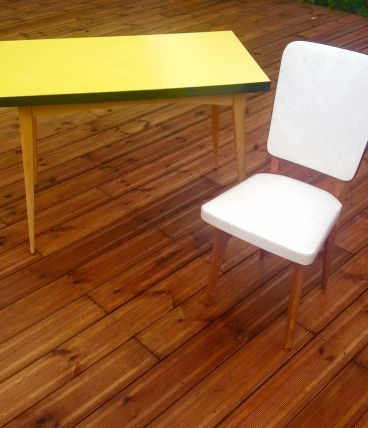Table vintage scandinave pas cher en formica jaune avec pieds compas