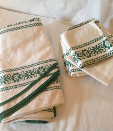 Nappe ronde et ses serviettes Motif basque
