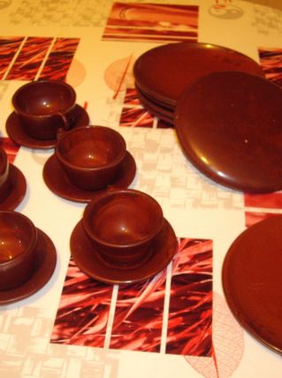 SERVICE à Café + Assiettes à Dessert
