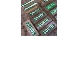 Caches lampes industriels usine sortie de secours