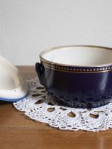 bonbonnière bleue avec liseret or