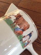 Pot à lait vintage, enfants à la ferme