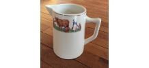 Pot à lait vintage, enfants à la ferme