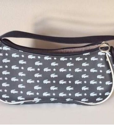 BEAU SAC LACOSTE PORTE MAIN OU EPAULE