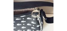 BEAU SAC LACOSTE PORTE MAIN OU EPAULE