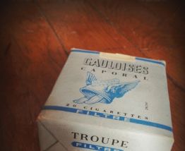 Cigarette gauloises