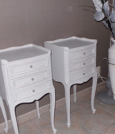 Chevets tables de nuit blanc cassé 