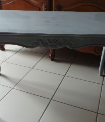 table basse gris pastel 