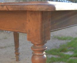 Table noyer