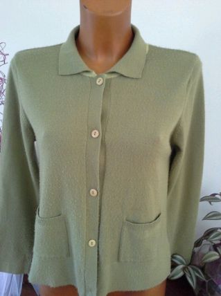 Gilet couleur amande 