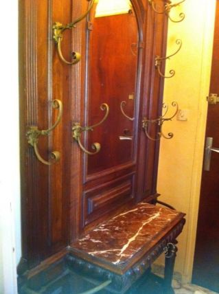 Porte manteau miroir, tablette à tiroir et porte parapluies
