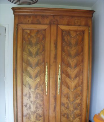 ARMOIRE ANCIENNE