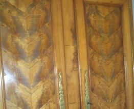 ARMOIRE ANCIENNE