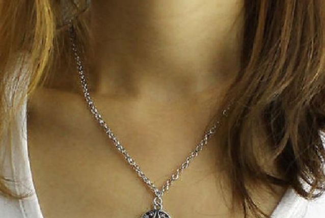 Chaine Pendentif Main De Fatma 
