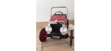 Voiture à pedales