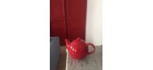 théière rouge