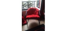 fauteuil design rouge et métal noir